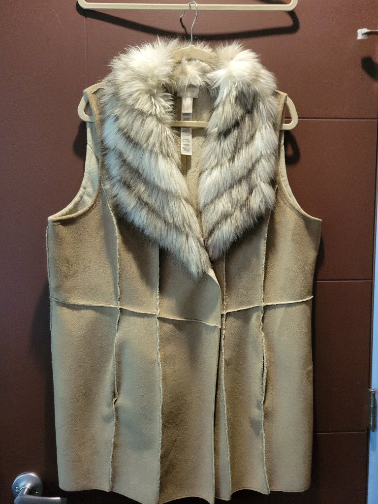 Chicos Size 3 Faux Fur Trimmed, Faux Suede Vest